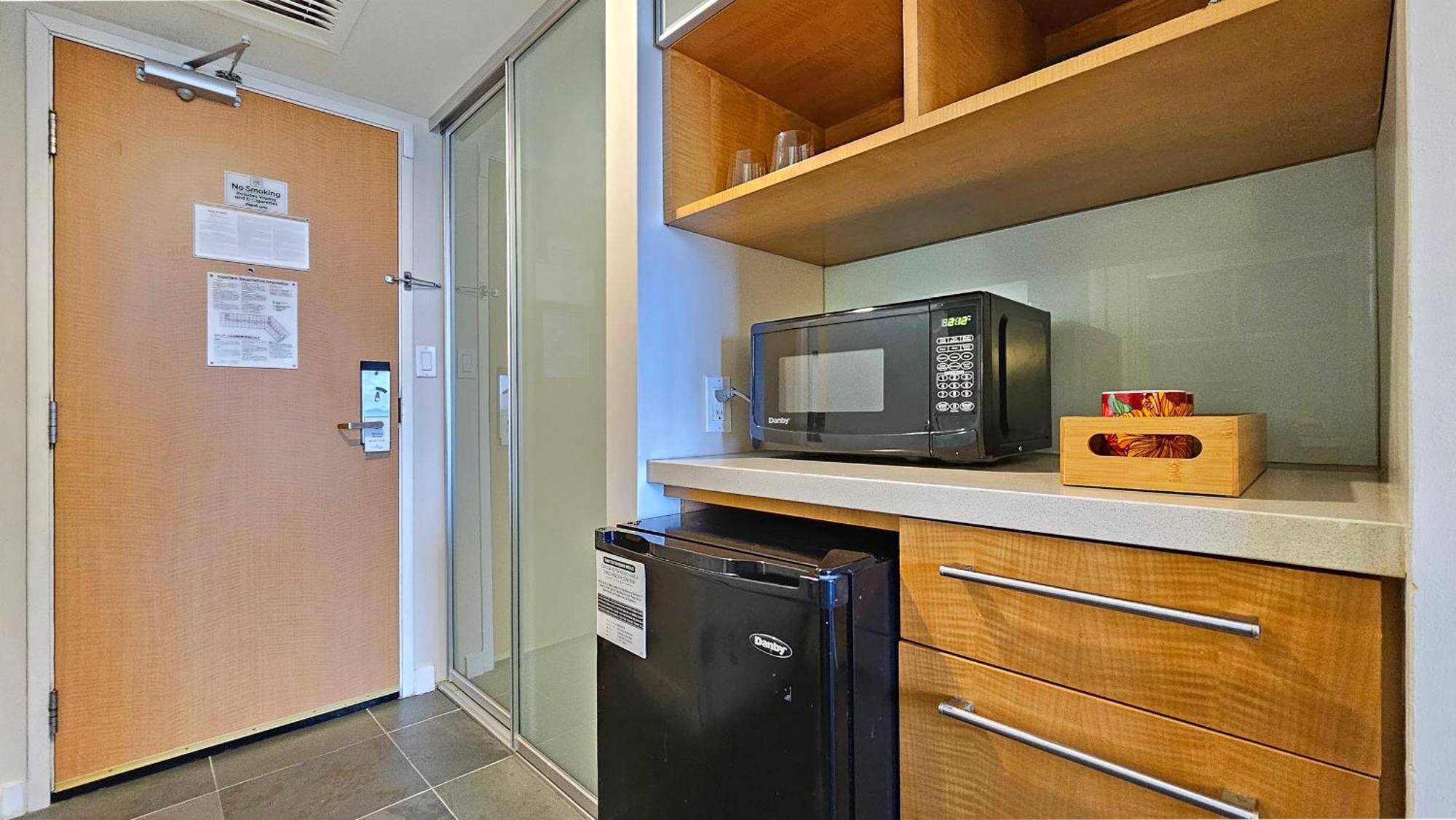 Ocean View Room At Ala Moana Fees Include Honolulu Eksteriør bilde